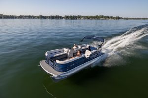 2023 Marine Gdy Sweetwater 2486 Sb Metallicnavy Running Gmg6713 05393 B